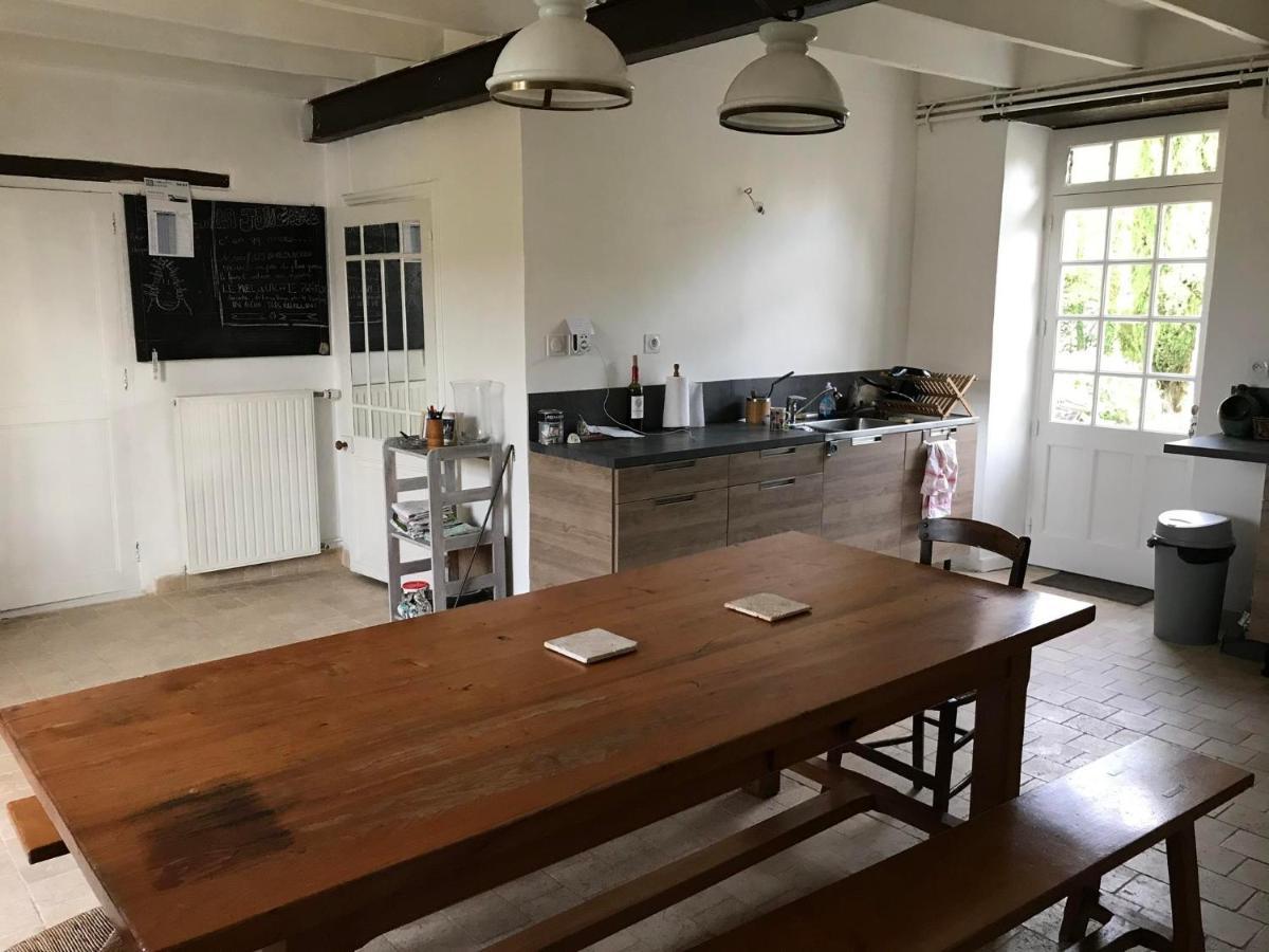 La Vieille Cure, Spa, Wifi A 20 Min Des Plages La Jonchere Kültér fotó