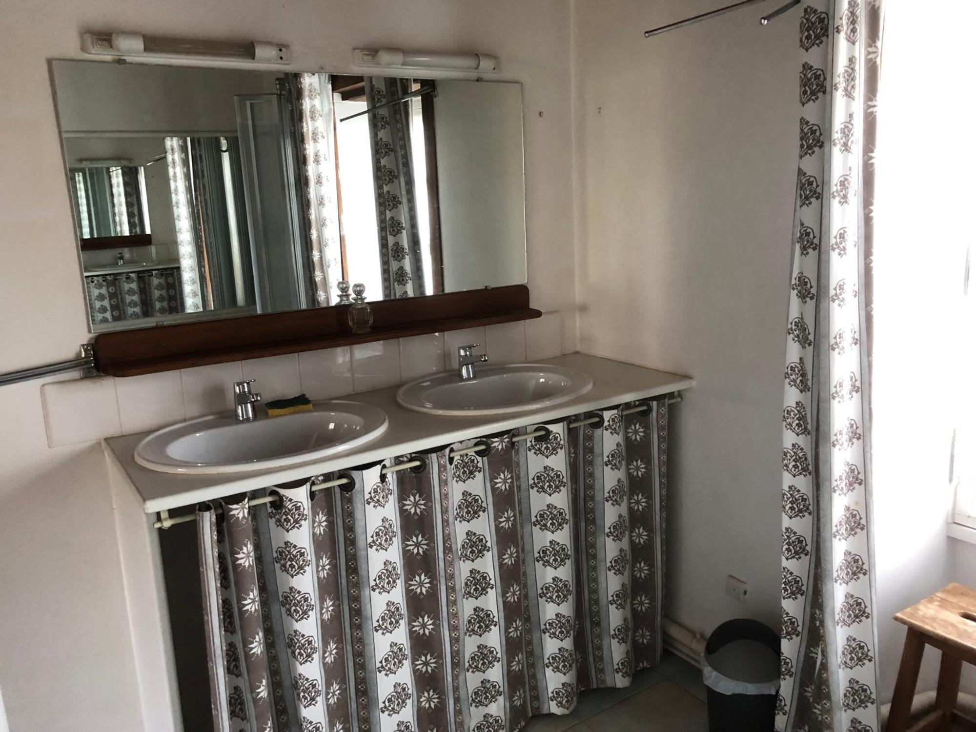 La Vieille Cure, Spa, Wifi A 20 Min Des Plages La Jonchere Kültér fotó